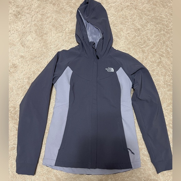 The North Face Women’s Two-Tone Purple Fleece-Lined Jacket - Picture 1 of 9